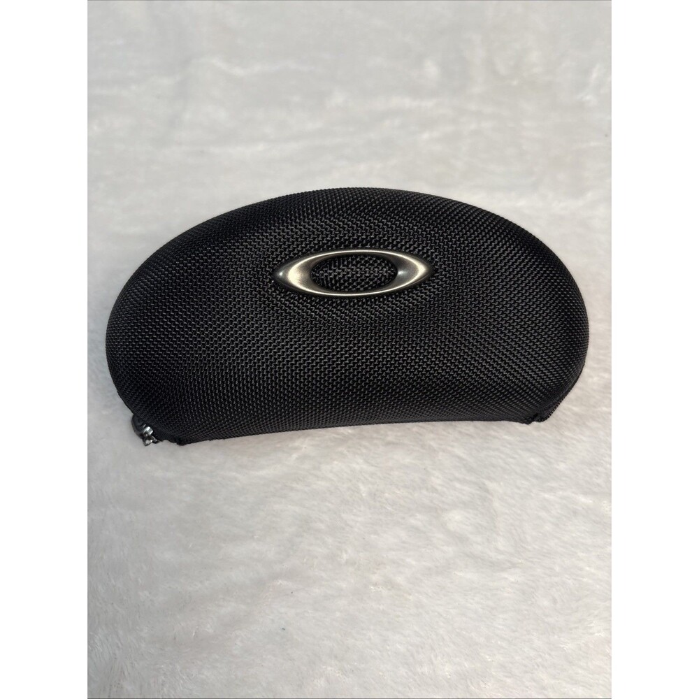 Oakley Hard Sunglasses Case W/Zipper Black w/ Silver Logo Eyewear Protector